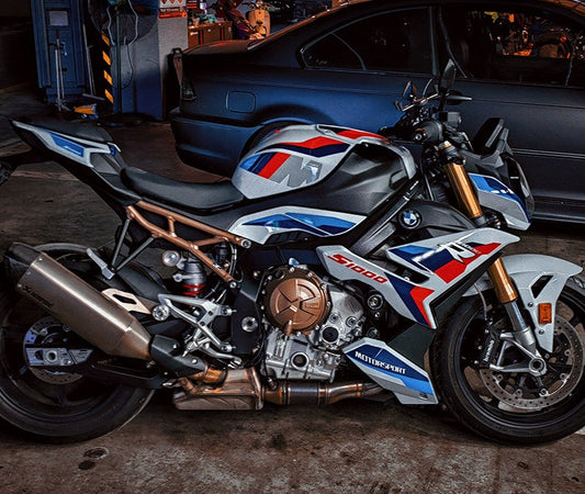 Transforming from Naked Bike to Superbike: How to Make Your BMW S1000R Scream S1000RR Style with Full Body Decals!